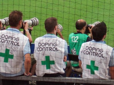 Время обнаружения стероидов на допинг-контроле: примерное время выведения препаратов из организма, методы тестирования и особенности проведения допинг-контроля